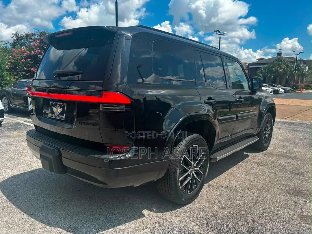 Lexus GX 2026 Black