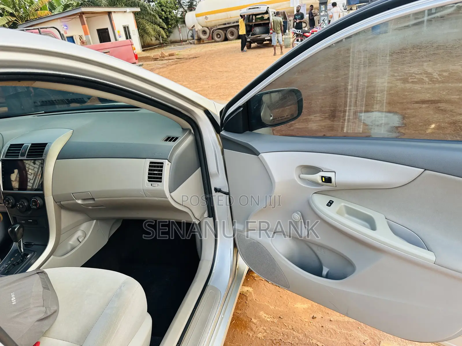 Toyota Corolla 1.8 Exclusive Automatic 2009 Silver