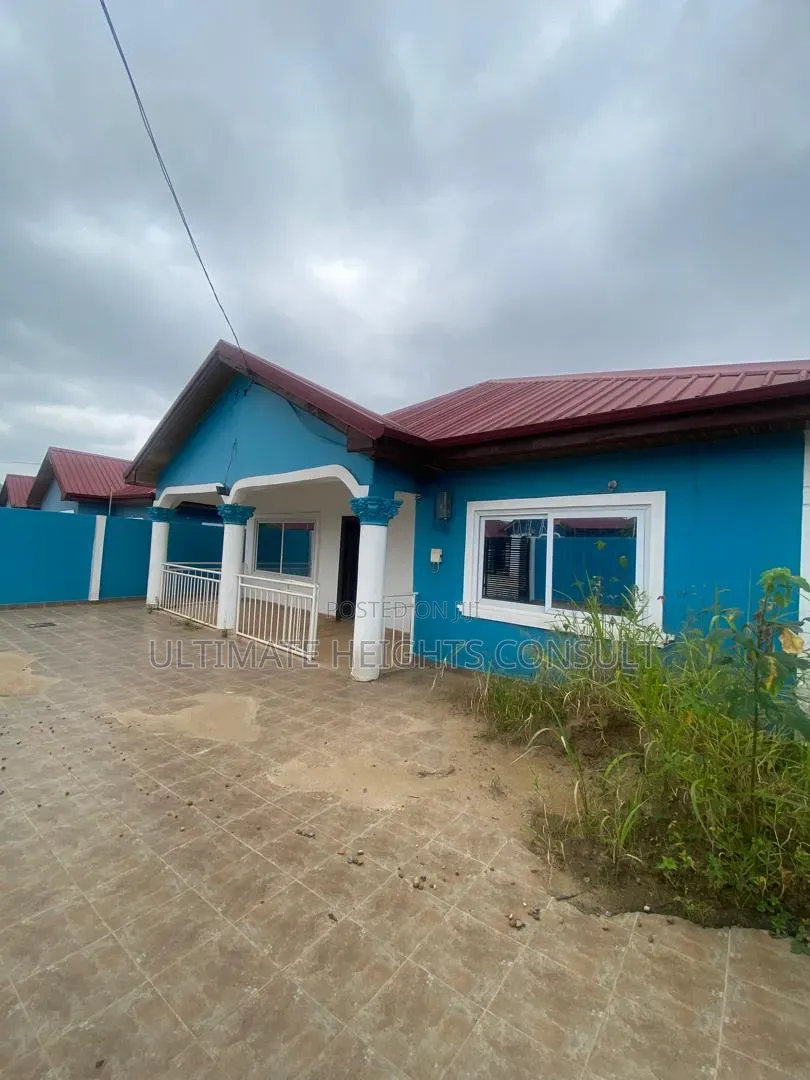 3bdrm House in Franko Estates, Amasaman for sale