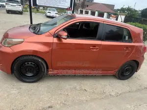 Scion xD Base 2009 Orange