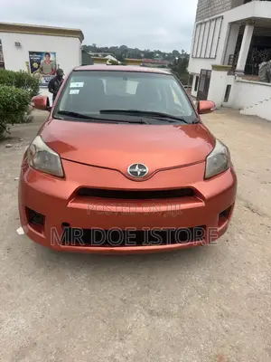 Scion xD Base 2009 Orange