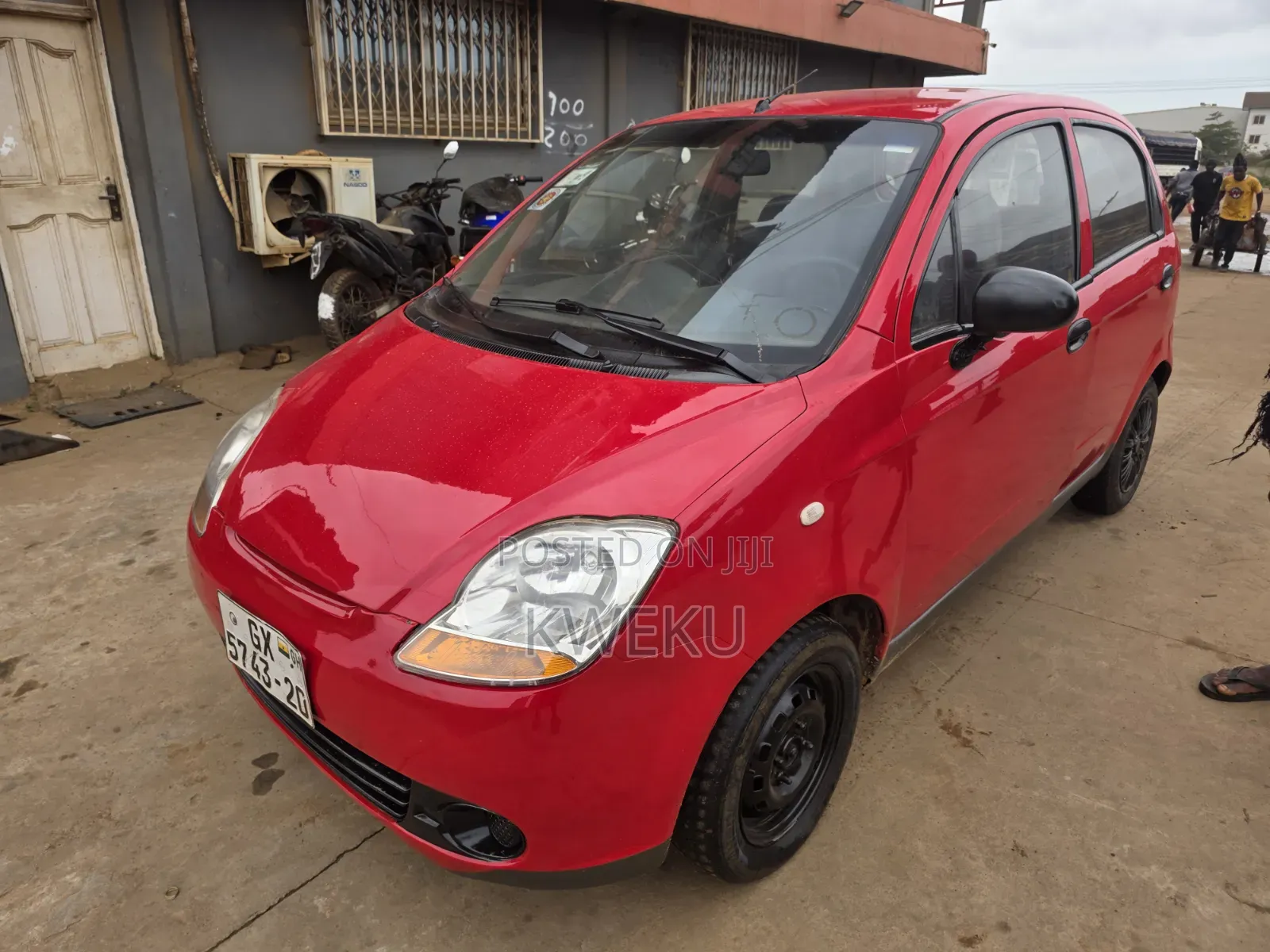 Daewoo DAB 2010 Red