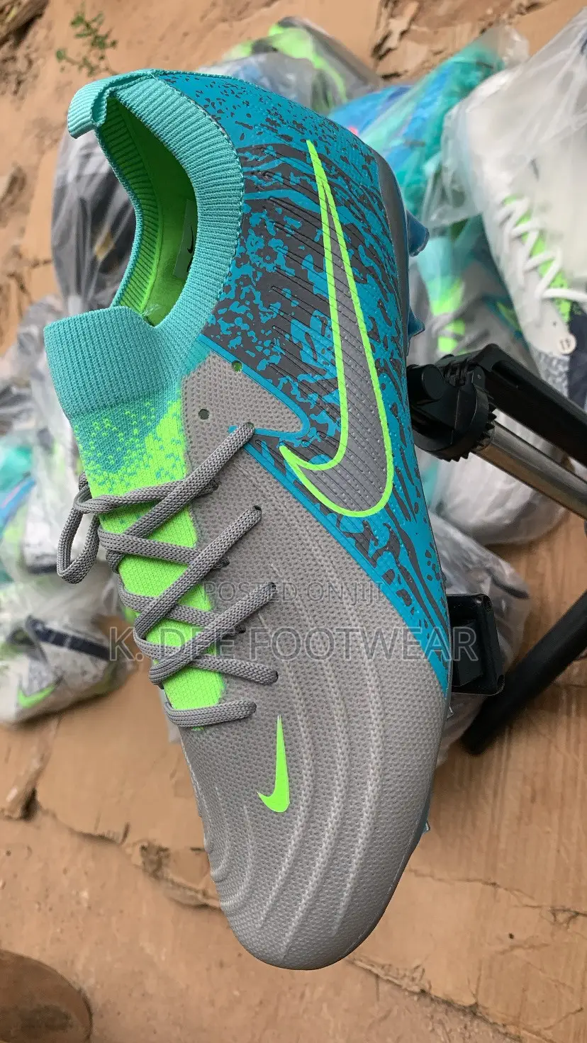 Football Boot(Nike Phantom)