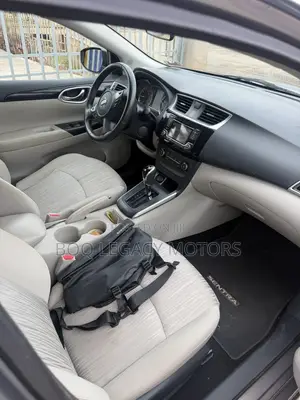Nissan Sentra 2017 Gray