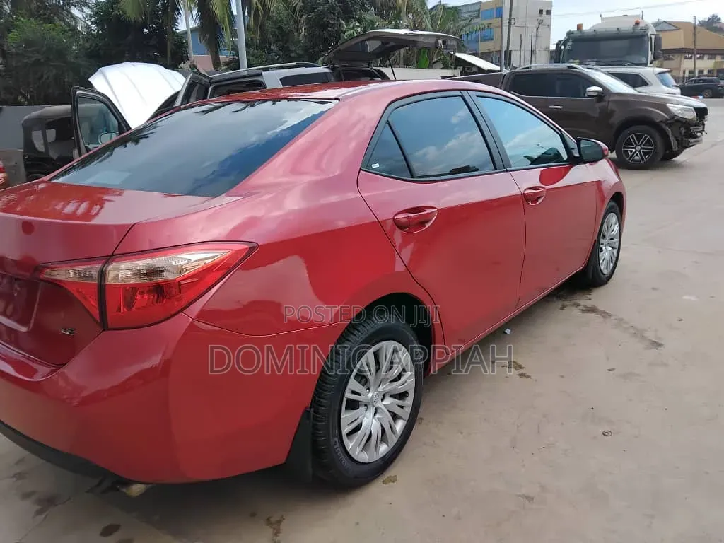 Toyota Corolla 2017 Red