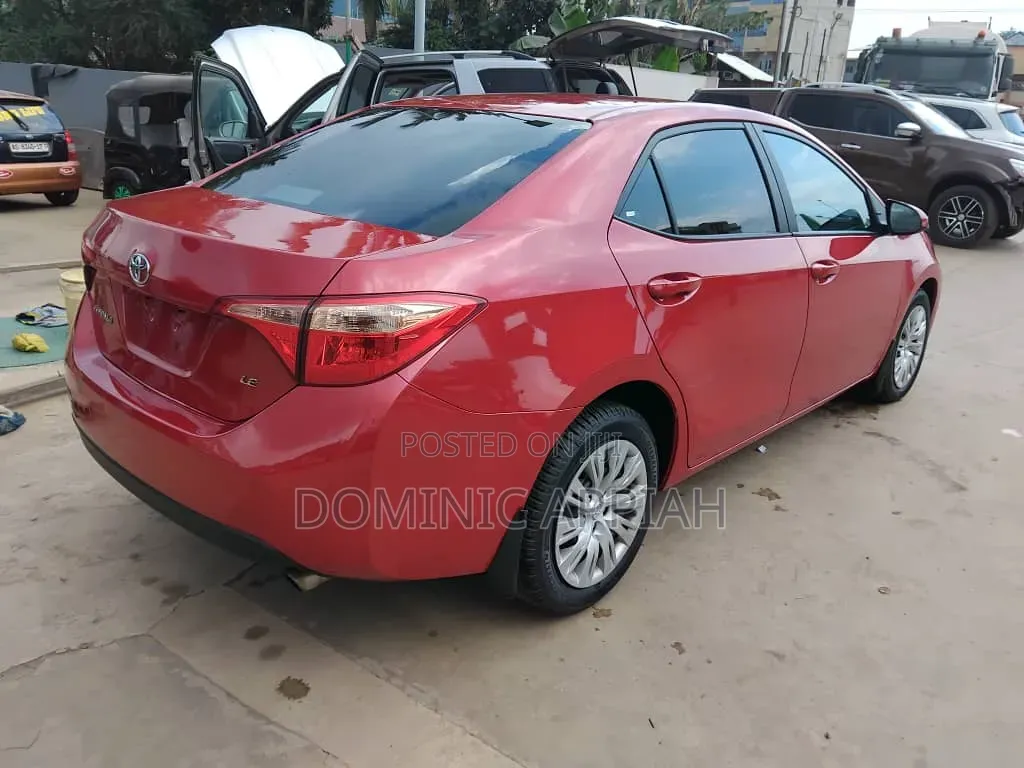 Toyota Corolla 2017 Red