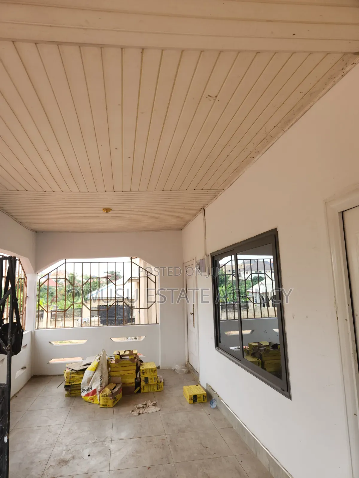 8bdrm House in Ahwiaa Medoma, Kumasi Metropolitan for sale