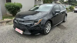 Toyota Corolla LE 2021 Black