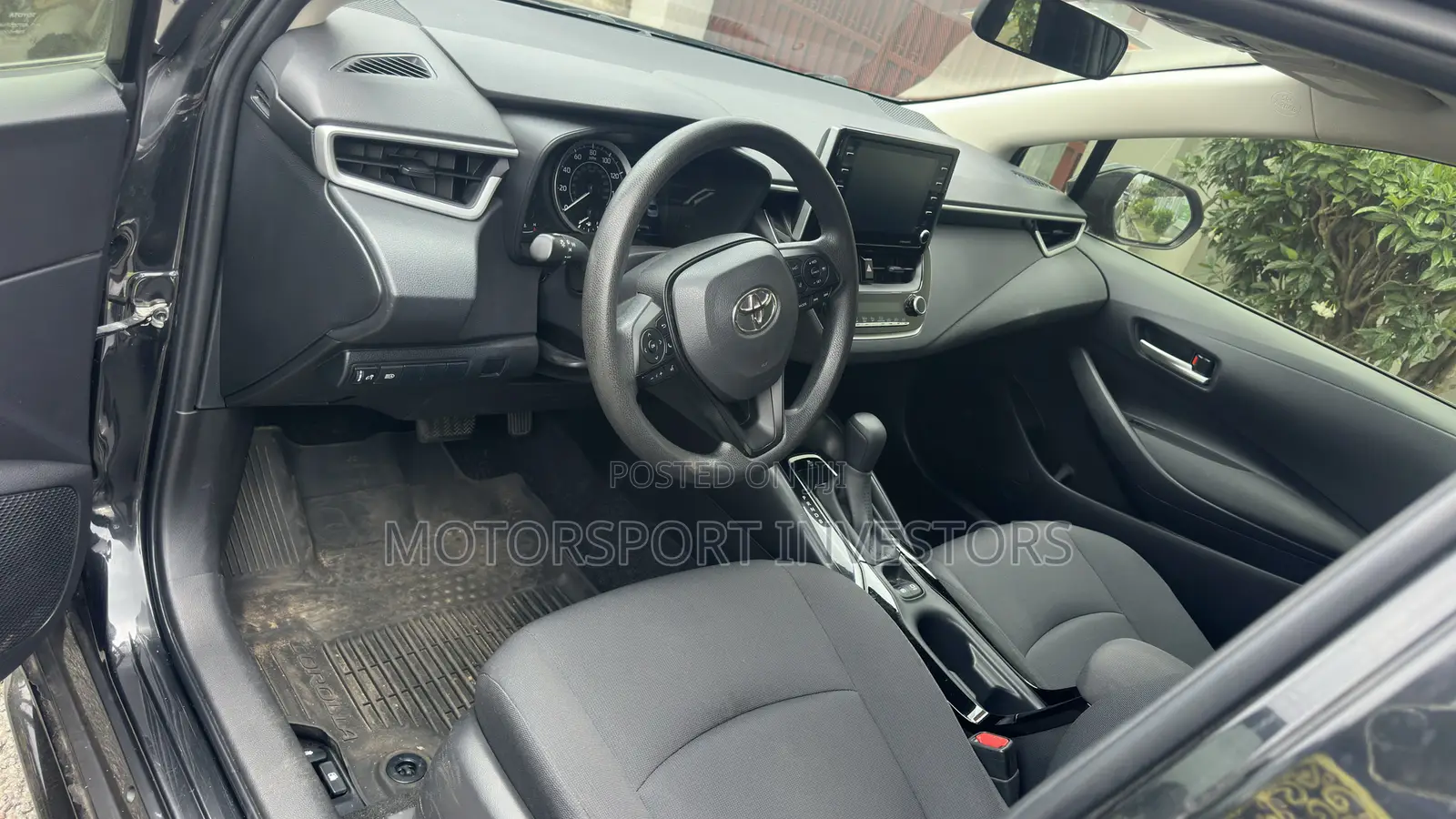 Toyota Corolla LE 2021 Black