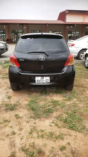 Toyota Vitz 2010 Black