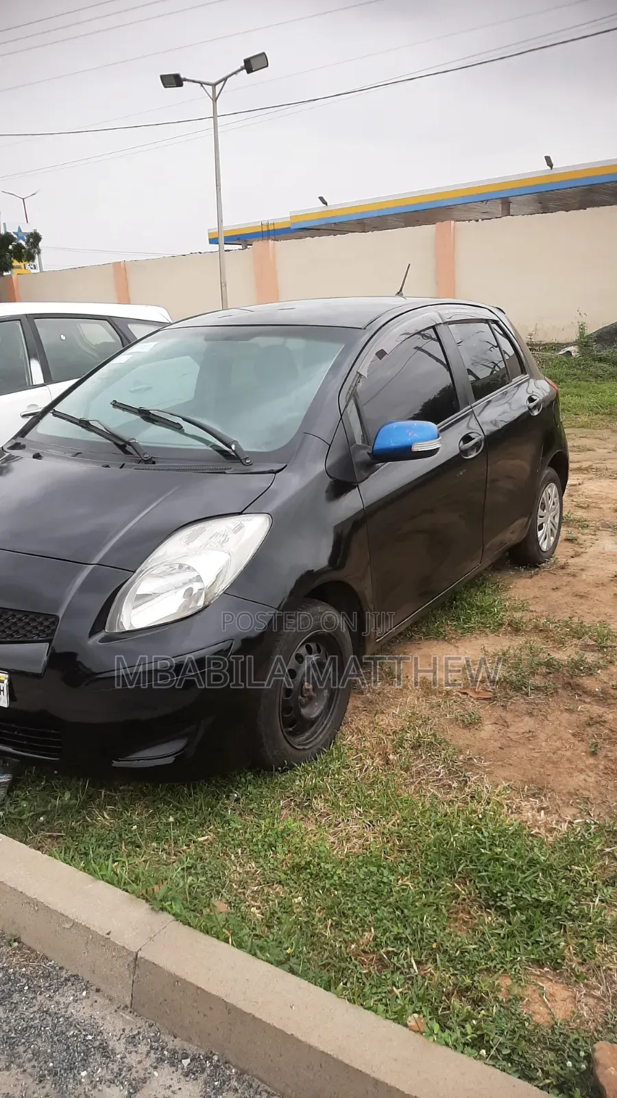 Toyota Vitz 2010 Black