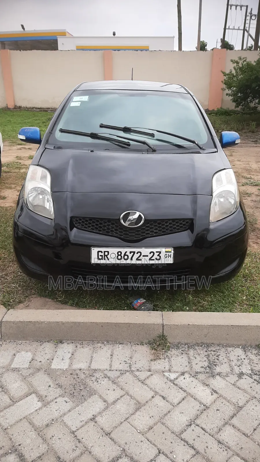 Toyota Vitz 2010 Black