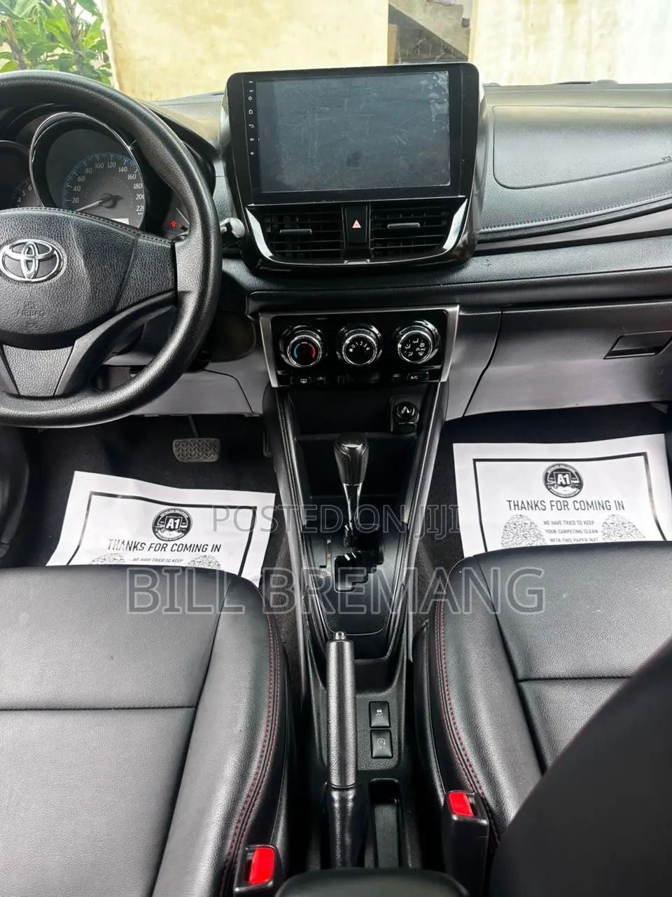 Toyota Yaris 2019 Red