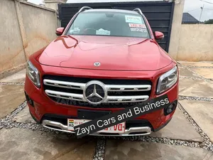 Mercedes-Benz GLB-Class 2020 Red