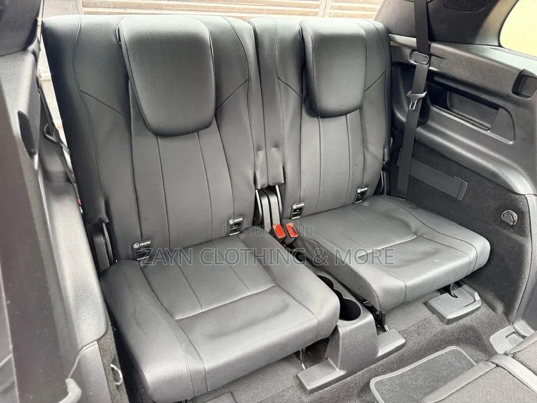 Mercedes-Benz GLB-Class 2020 Red