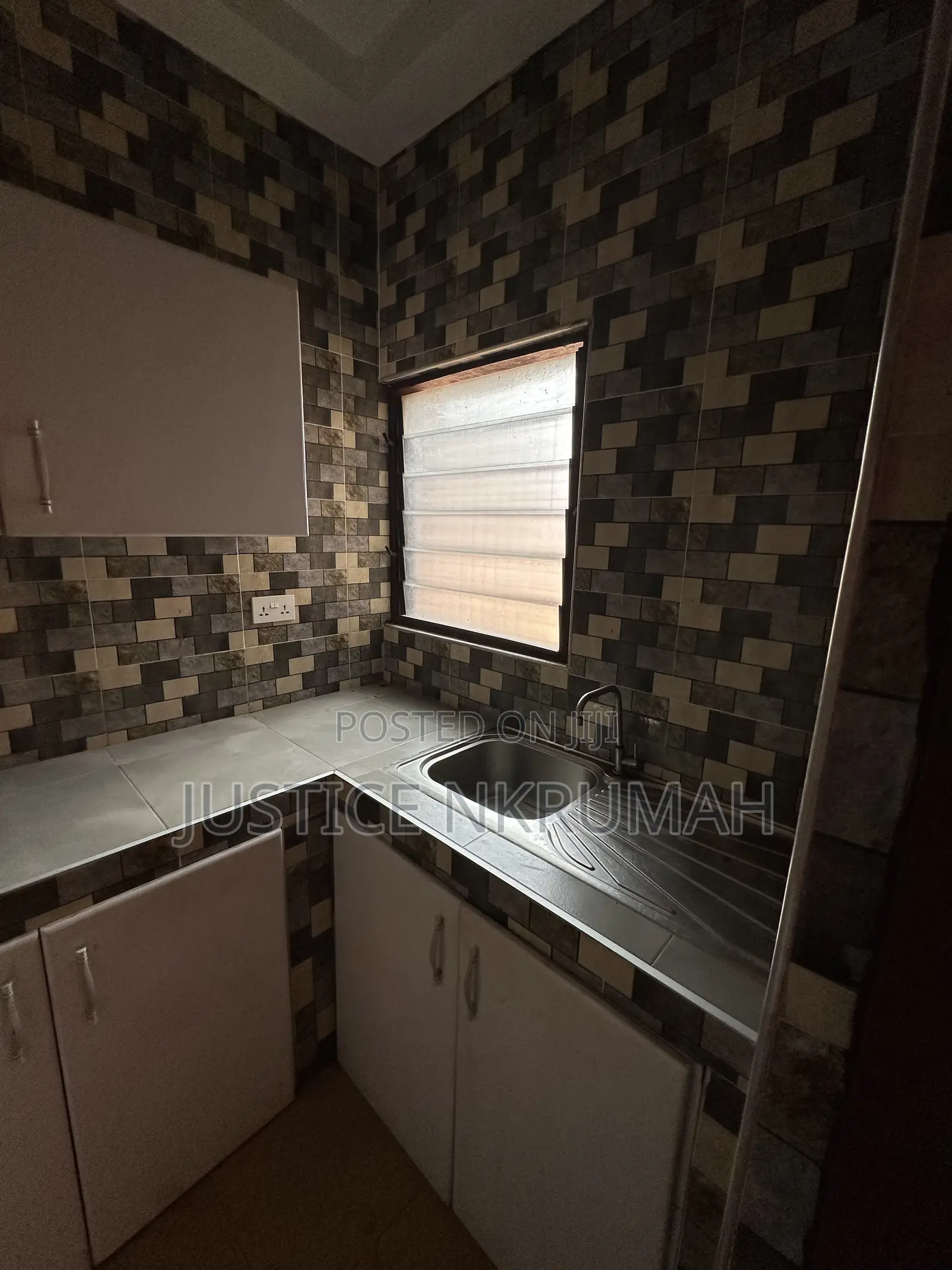 1bdrm Apartment in Mr. Justice Estate., Old Barrier for rent