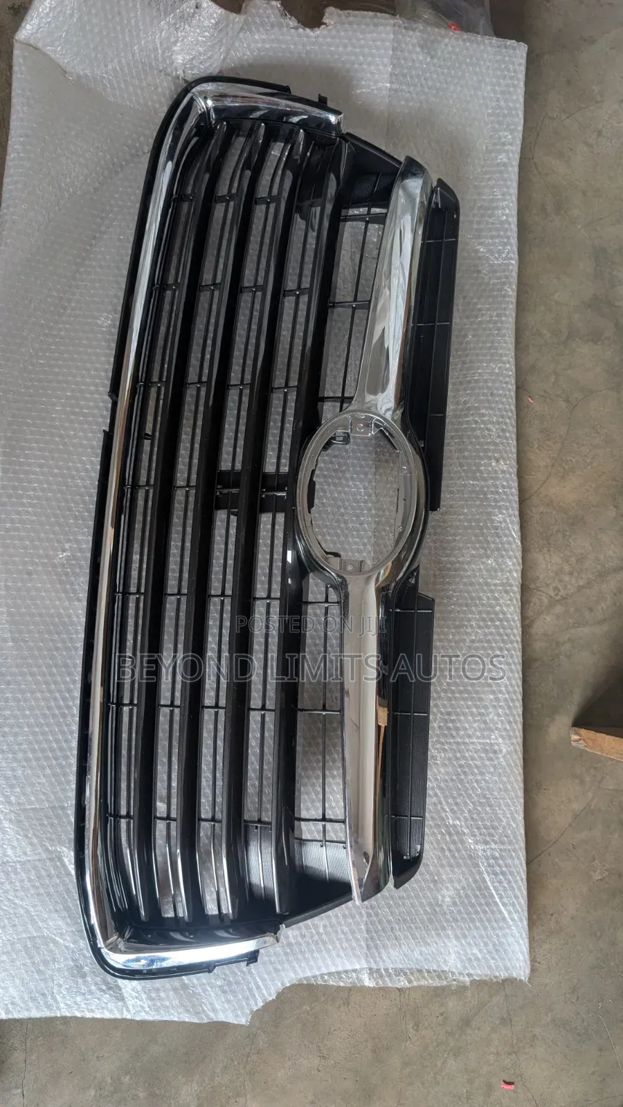Toyota Highlander  2014,2015,2016 Top Grille