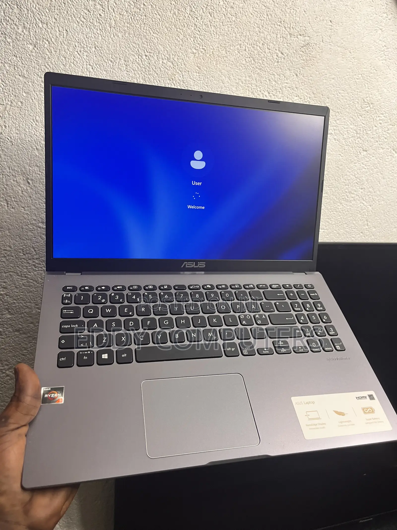 Laptop Asus Vivobook 15 8GB AMD Ryzen 5 SSD 512GB