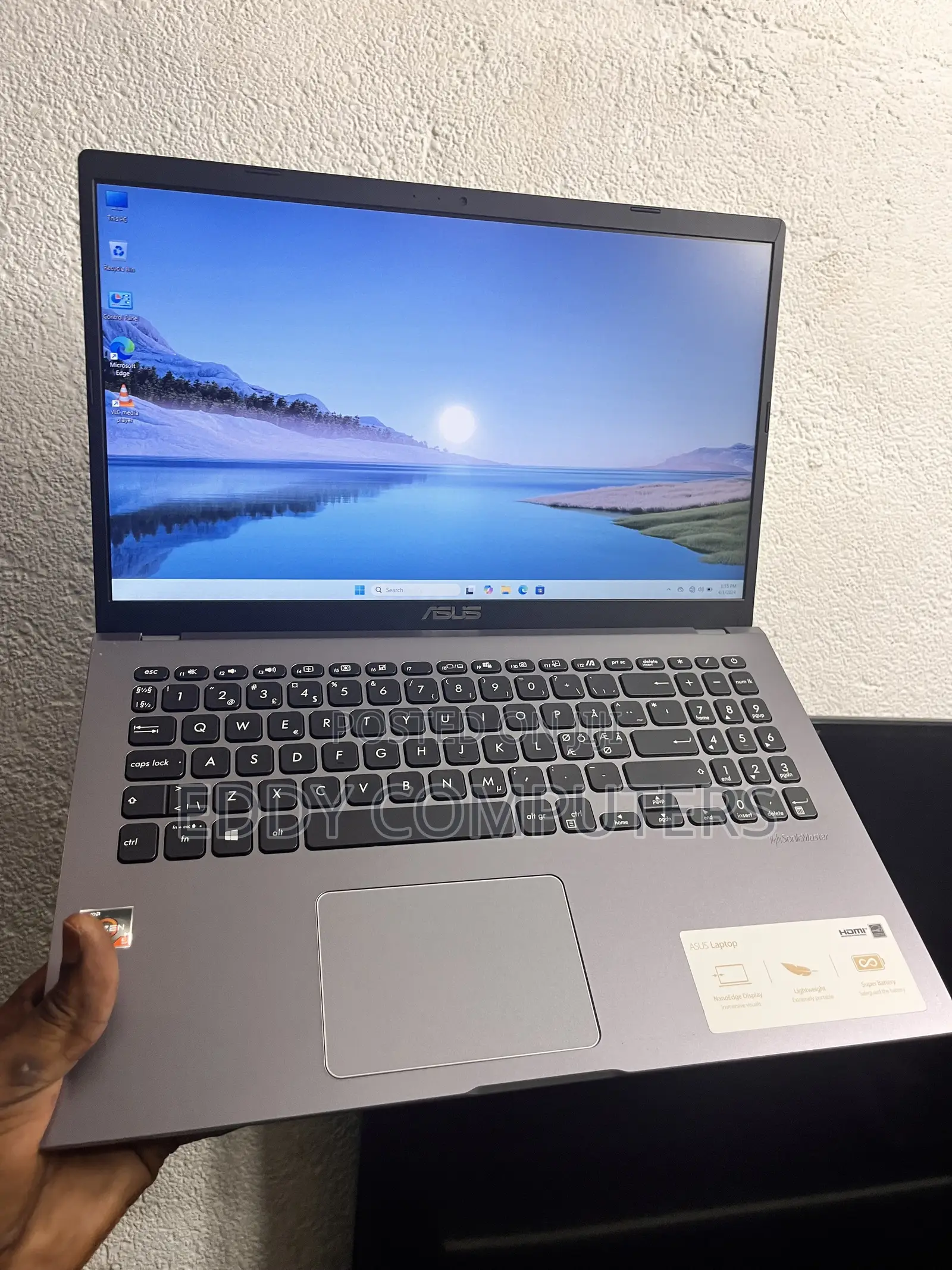 Laptop Asus Vivobook 15 8GB AMD Ryzen 5 SSD 512GB