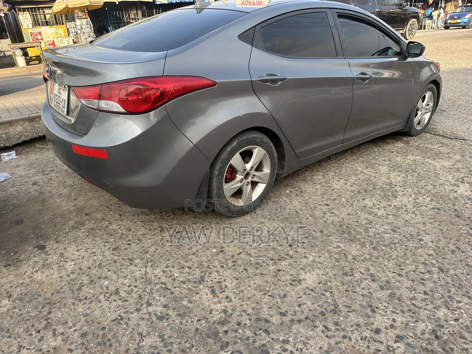 Hyundai Elantra GLS Sedan FWD (1.8L 4cyl 6A) 2013 Gray