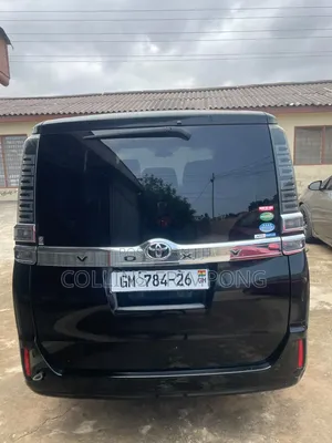 Toyota Voxy 2018 Black