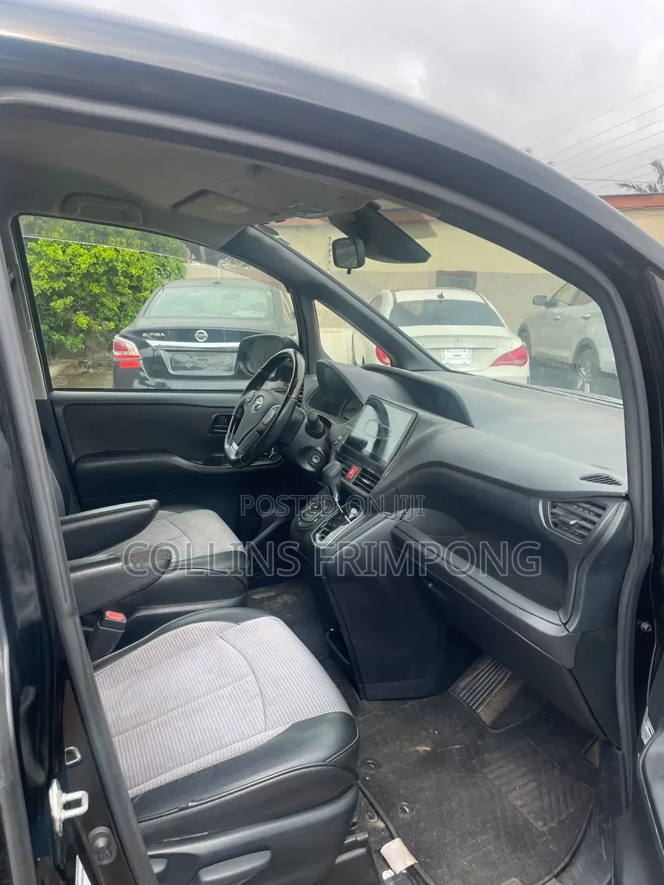 Toyota Voxy 2018 Black