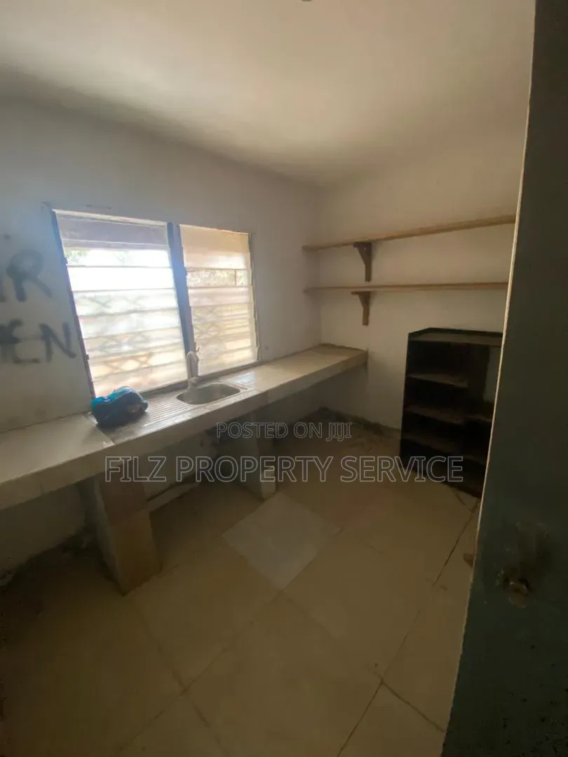 1bdrm Apartment in Church Of Pentecost, Police Station for rent