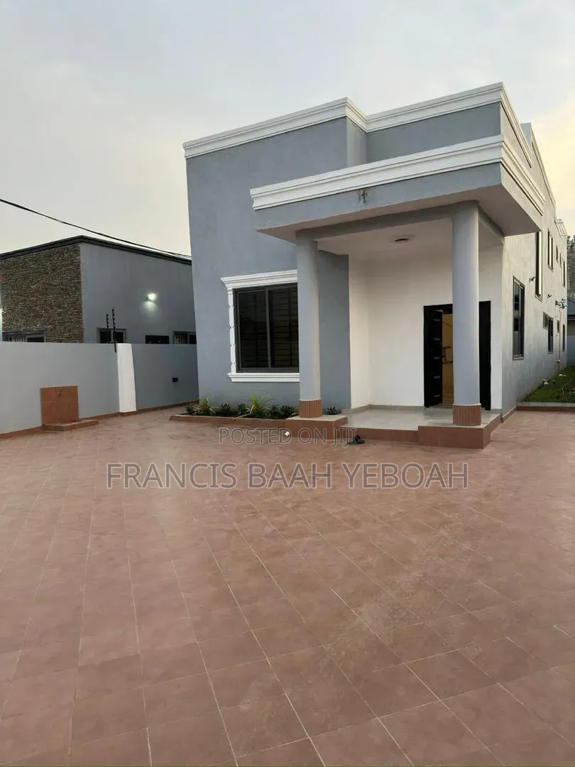 4bdrm House in Shining Star Real, Awutu Senya East Municipal for sale