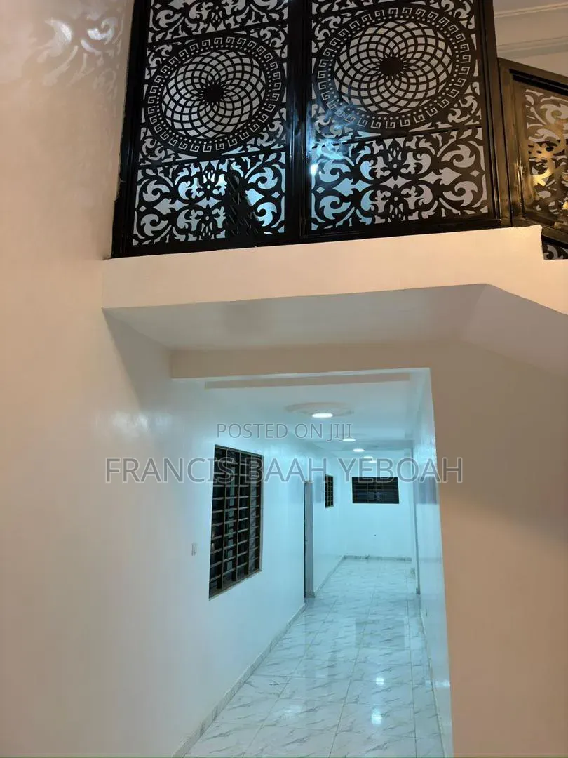 4bdrm House in Shining Star Real, Awutu Senya East Municipal for sale