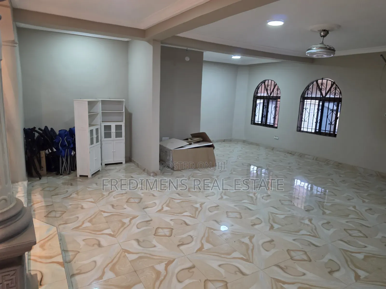 12bdrm House in Fredimens Real, Atwima Nwabiagya for sale