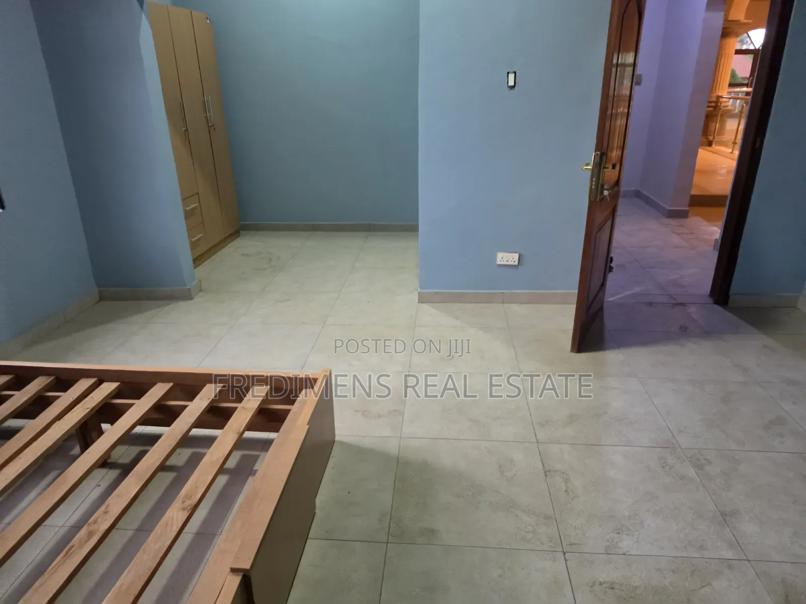 12bdrm House in Fredimens Real, Atwima Nwabiagya for sale