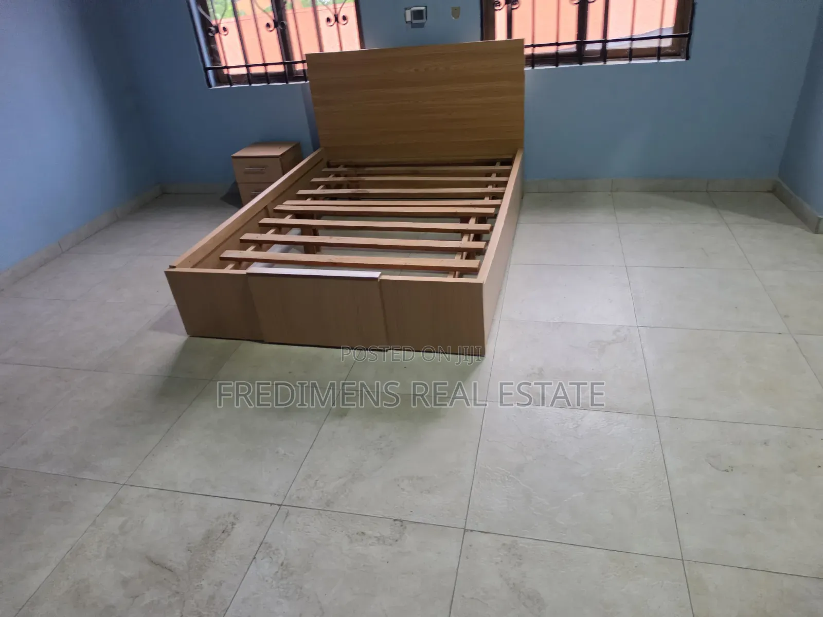 12bdrm House in Fredimens Real, Atwima Nwabiagya for sale