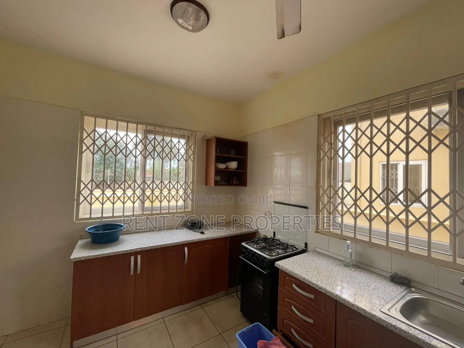 Furnished 4bdrm Maisonette in Achimota for rent