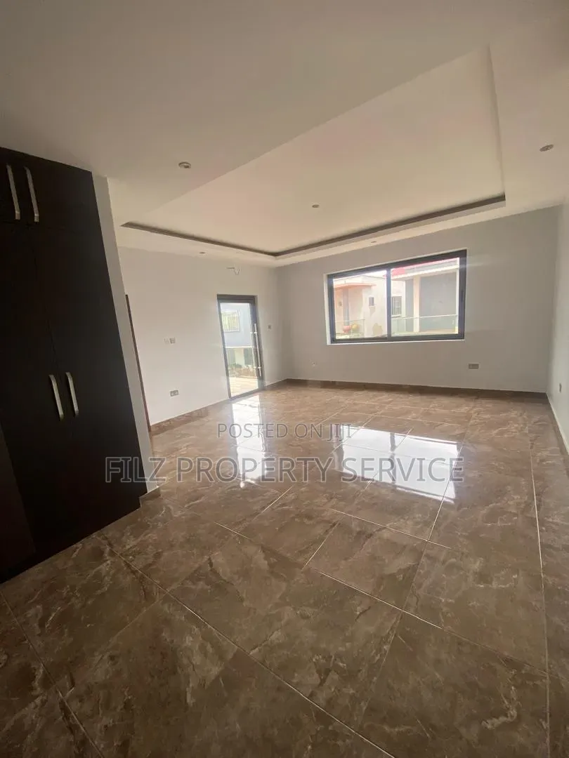4bdrm House in Kayboat, Parakuo Estate for rent