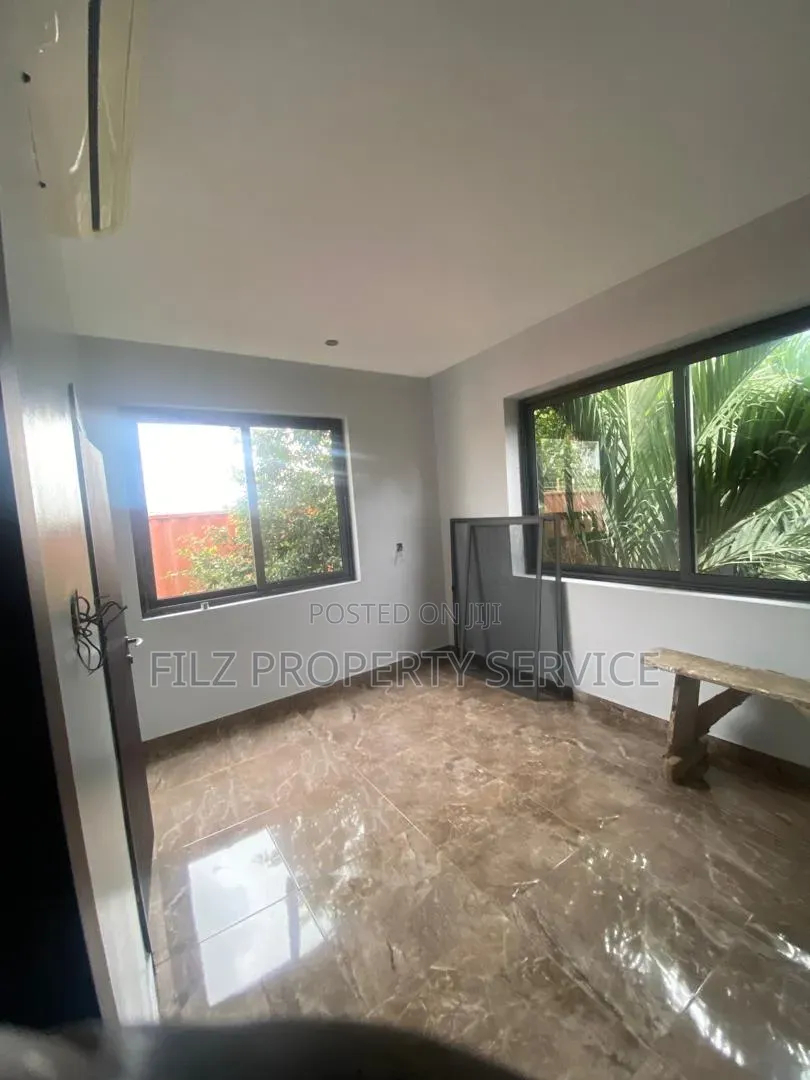 4bdrm House in Kayboat, Parakuo Estate for rent