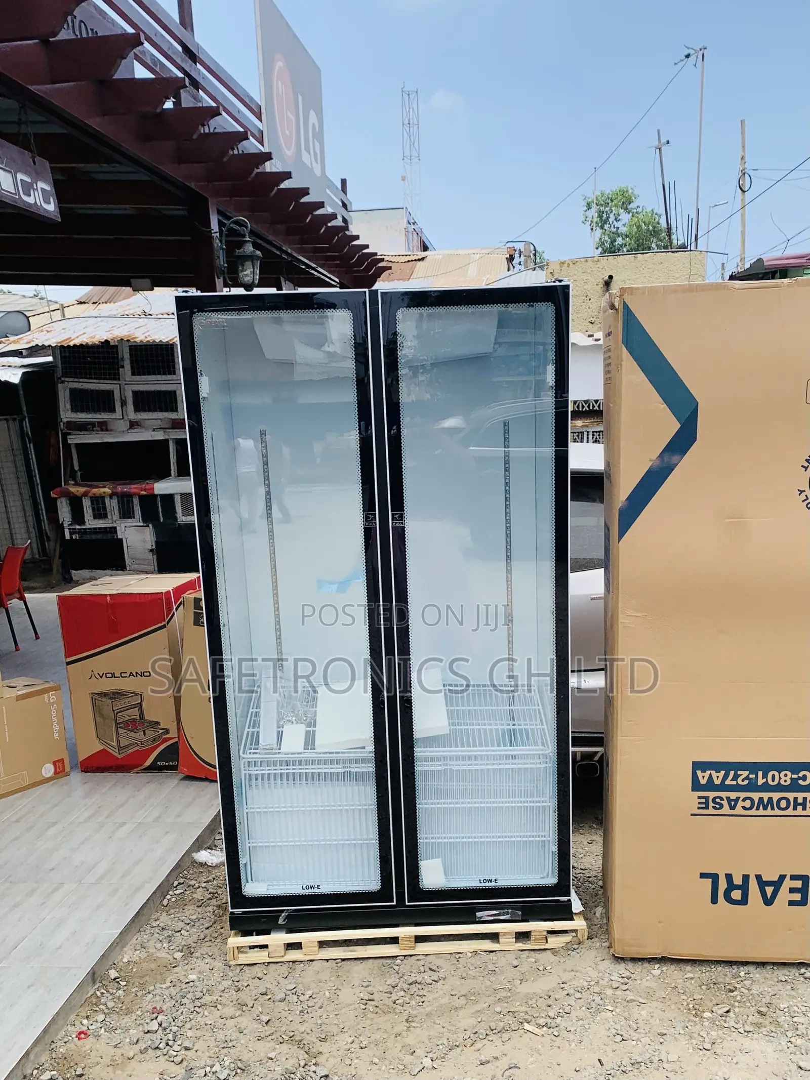 Newly Approved Pearl PVC-801-27AA 690-Litre 2door Glass Display Fridge