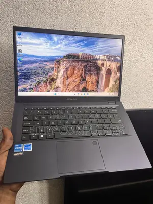 Laptop Asus ExpertBook B1 8GB Intel Core i3 SSD 256GB