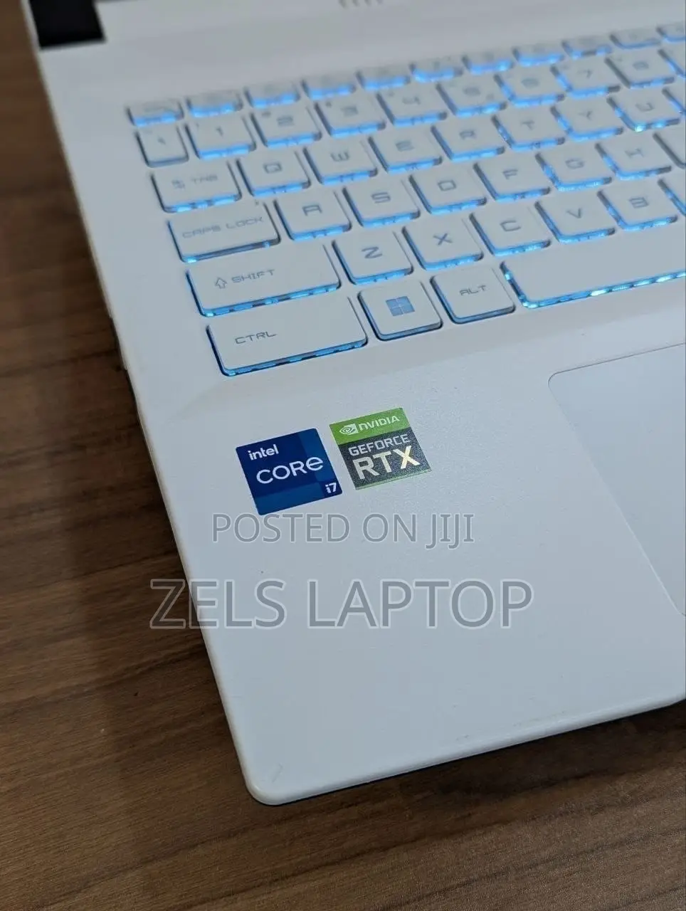 Laptop MSI MSI Sword 17 16GB Intel Core i7 SSD 512GB