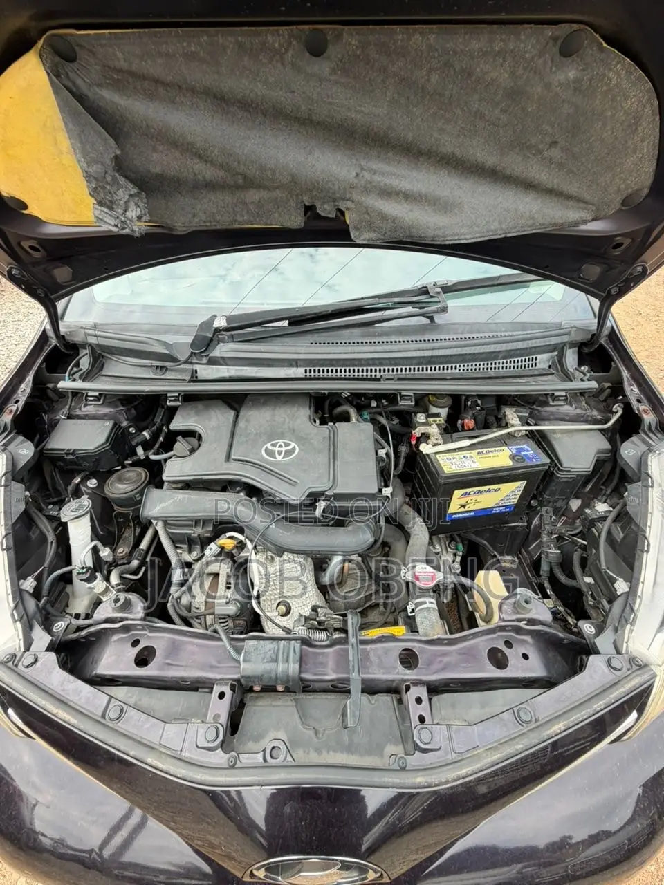 Toyota Vitz 2015 Black