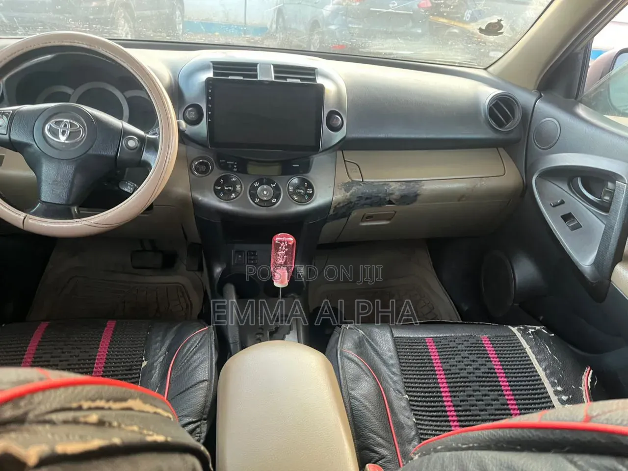 Toyota RAV4 2011 Gold