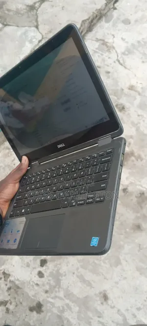 Laptop Dell Inspiron 11 3000 4GB Intel Pentium HDD 256GB