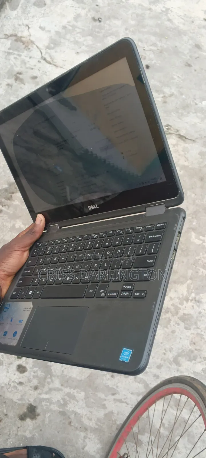 Laptop Dell Inspiron 11 3000 4GB Intel Pentium HDD 256GB