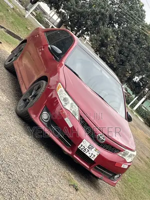 Toyota Camry 2014 Red