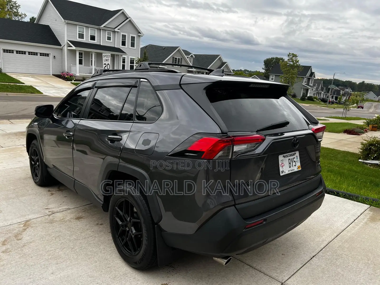 Toyota RAV4 LE 2022 Gray