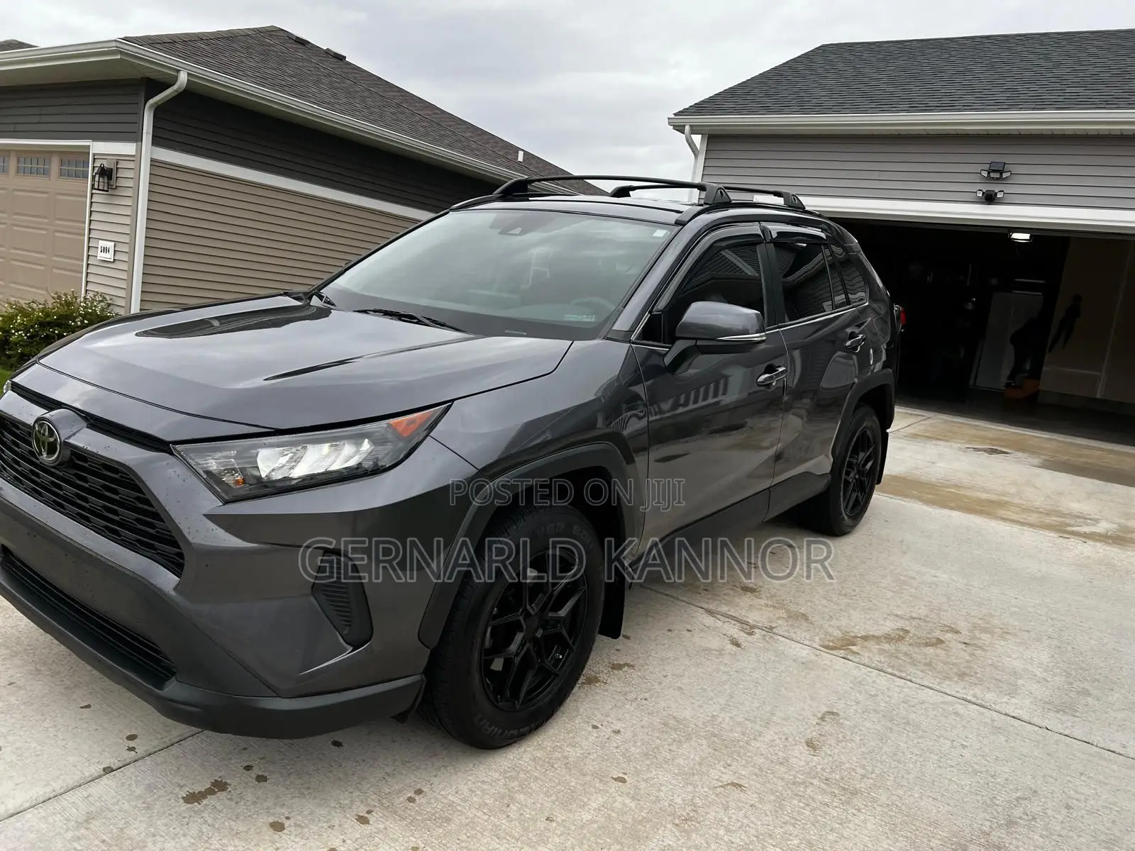 Toyota RAV4 LE 2022 Gray