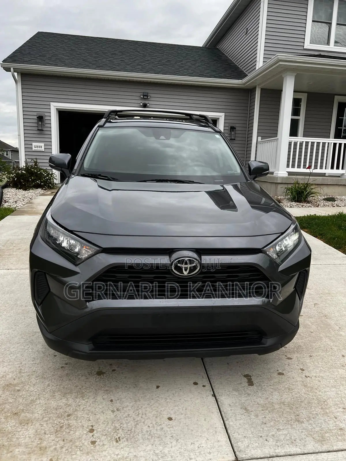 Toyota RAV4 LE 2022 Gray