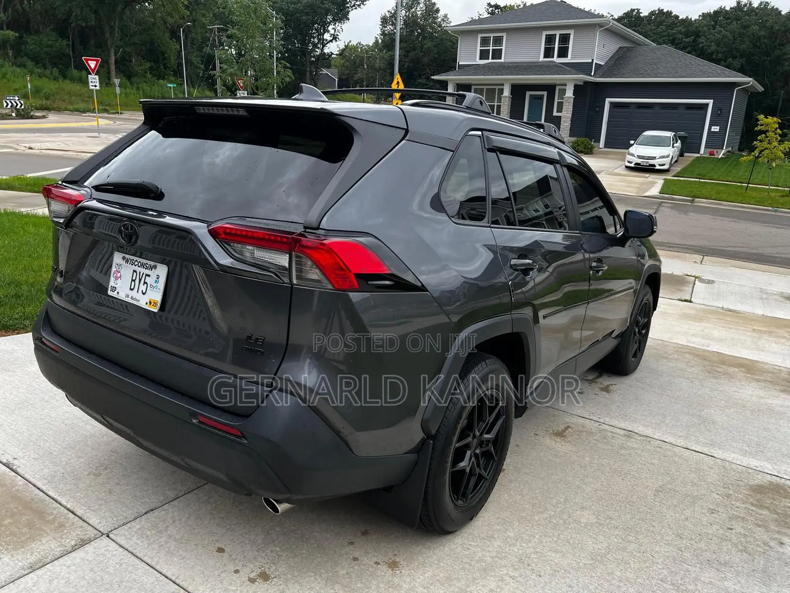 Toyota RAV4 LE 2022 Gray