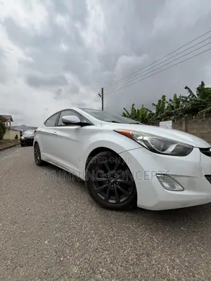 Hyundai Elantra 2013 White