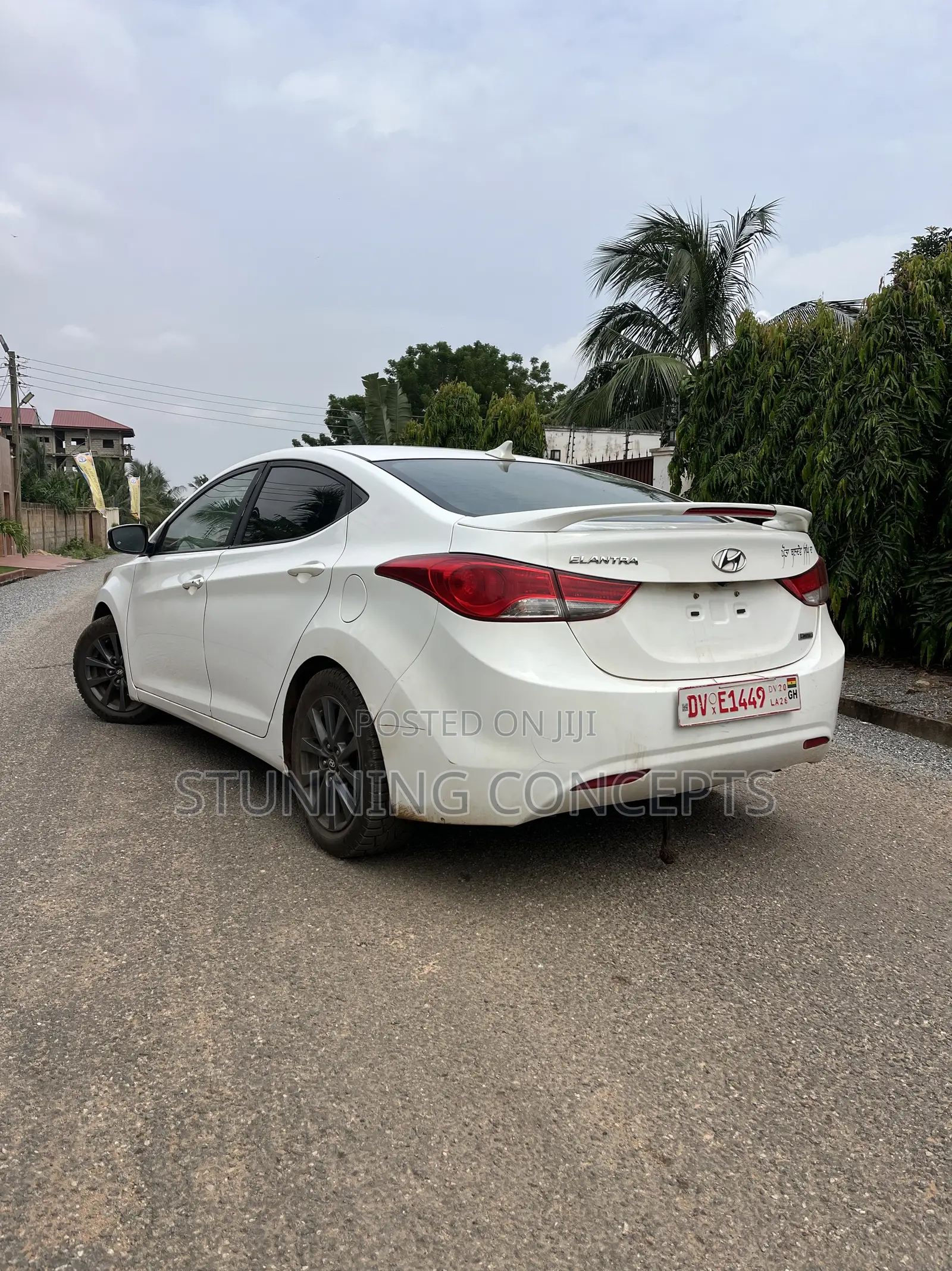 Hyundai Elantra 2013 White