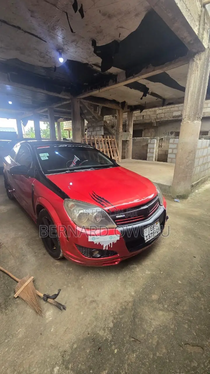 Saturn Astra 2008 Red